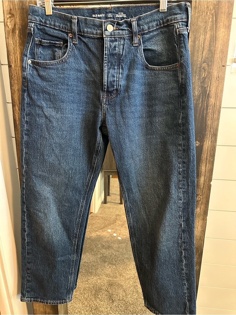 Old Navy Women’s 2 Petite Mid Rise Slouchy Straight Leg Jeans Dark Wash